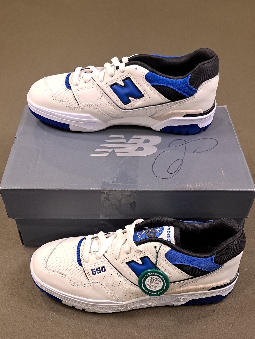New Balance 550 - Color: Sea Salt/Team Royal - Size: Men 9